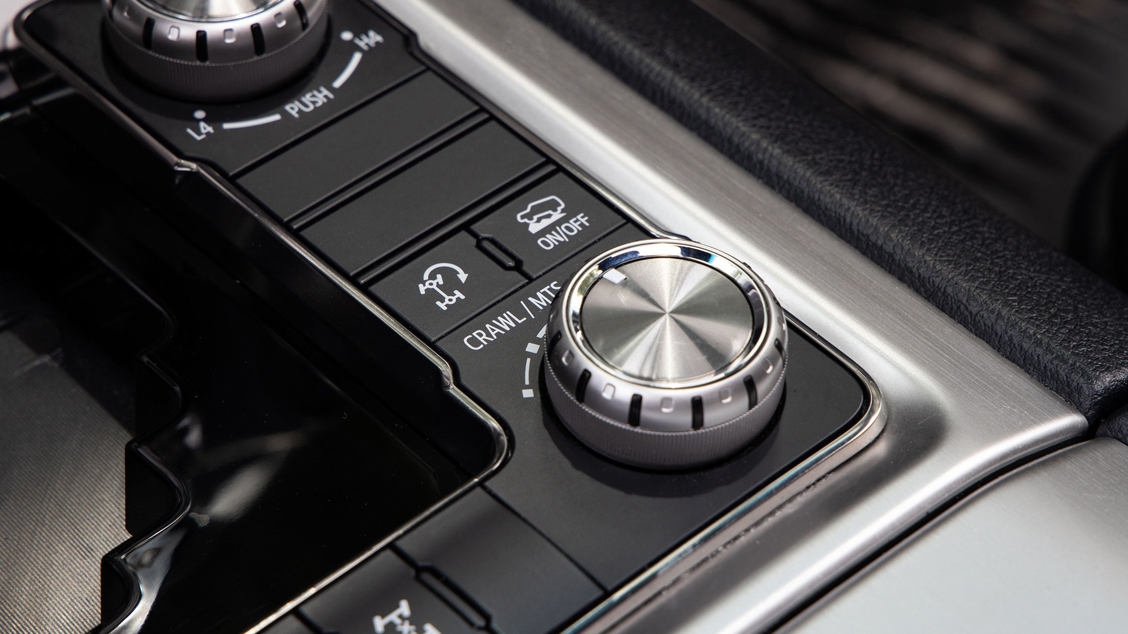 日系最好的三款大型越野车,日系最良心的越野车