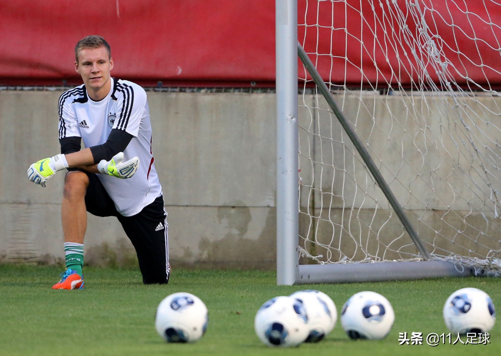 0元签下4860万欧卖出，细诉德甲黑店斯图加特的6笔无本买卖