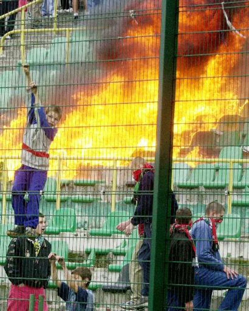 无偿效力+自掏腰包挽救母队这位波兰老将诠释忠义真谛