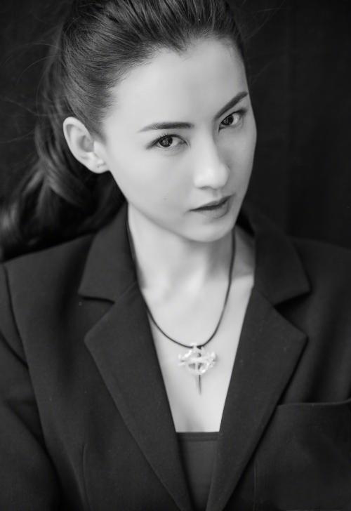 庆贺“小王子”诞生，张柏芝电影免费推荐，新片《寻爹》拍摄中