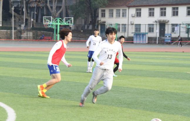浣犺浣犱笂鐢电珵鍏ㄦ枃闃呰,浣犺浣犱笂by鍥涙湀鍒濅竴鍏ㄦ枃鍏嶈垂闃呰