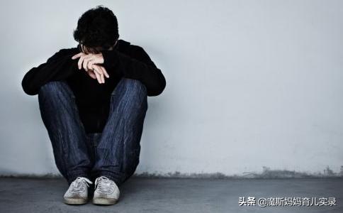 我该如何帮孩子走出青春期抑郁,孩子青春期叛逆可能是抑郁的表现