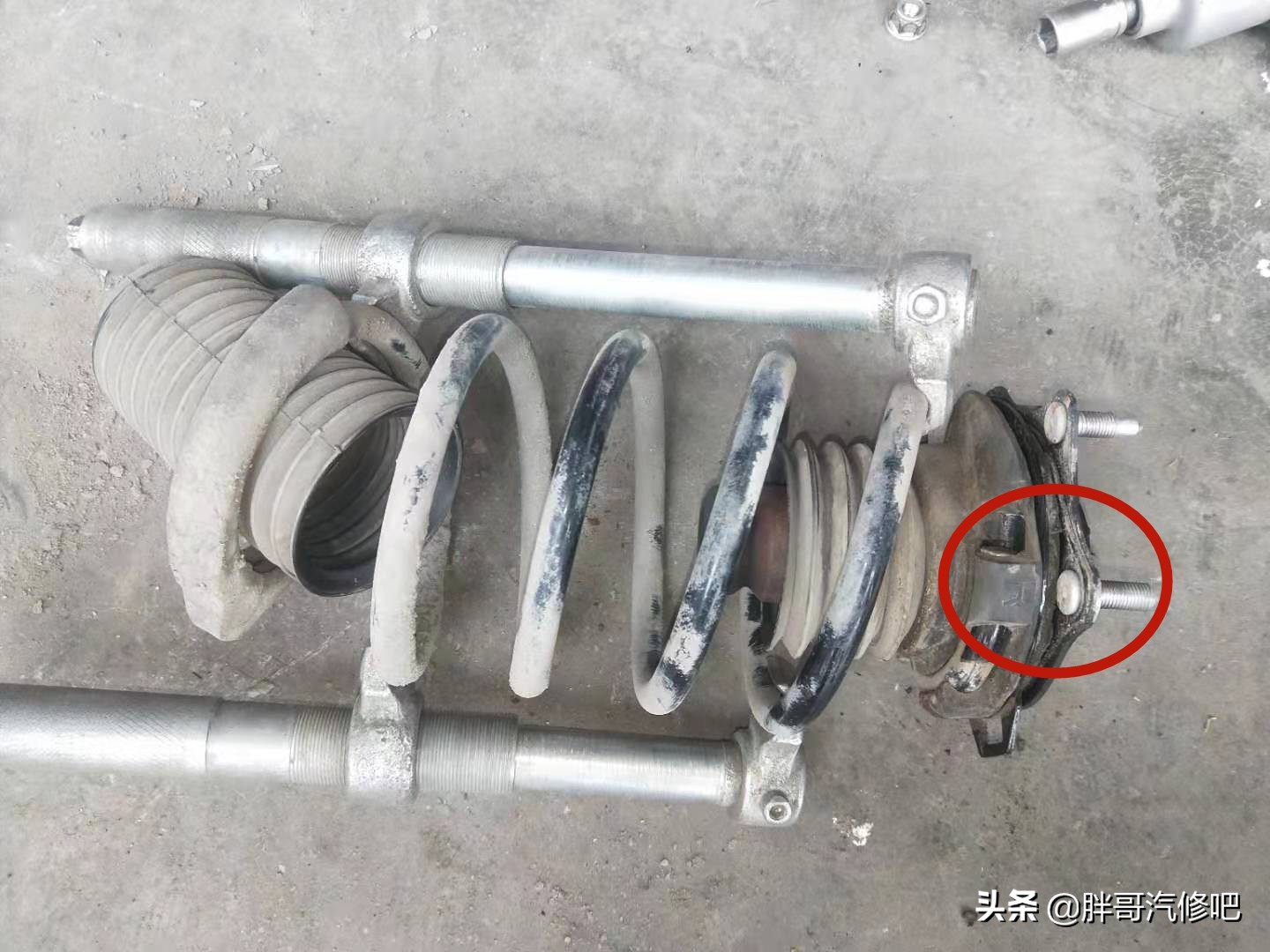 本田CRV底盘异响,crv有冬天减震器异响的毛病吗