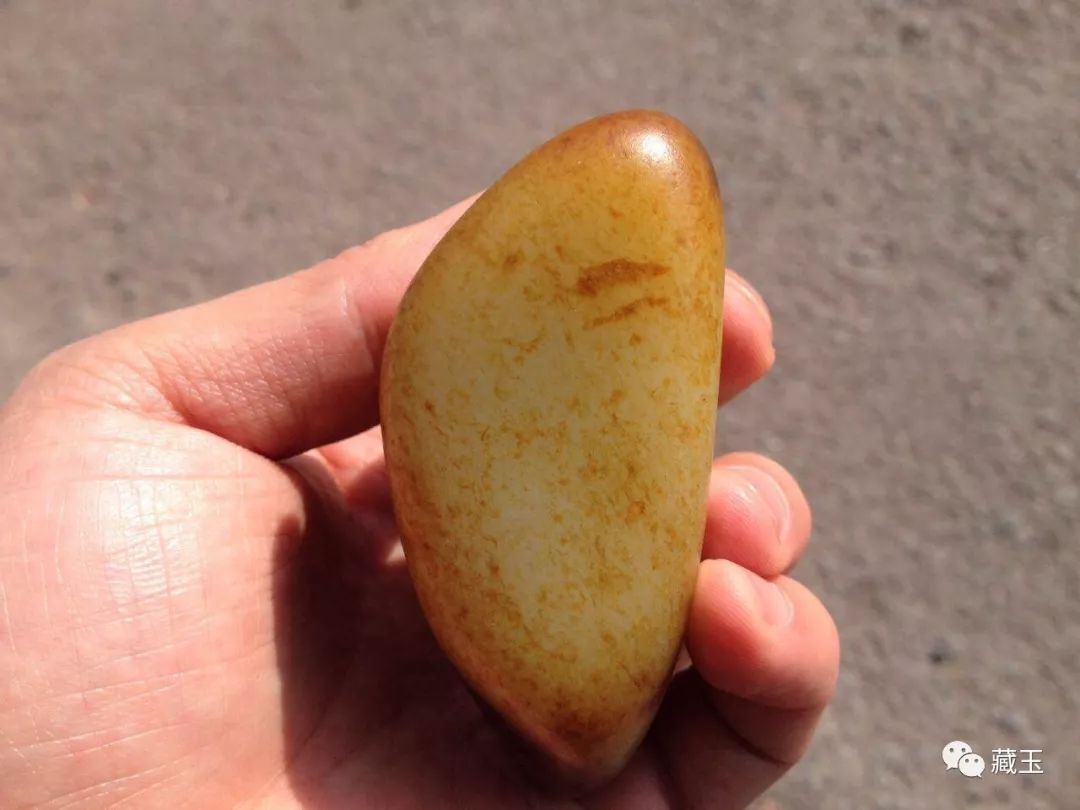 和田玉白度对比的方法,和田玉闪青怎么提白