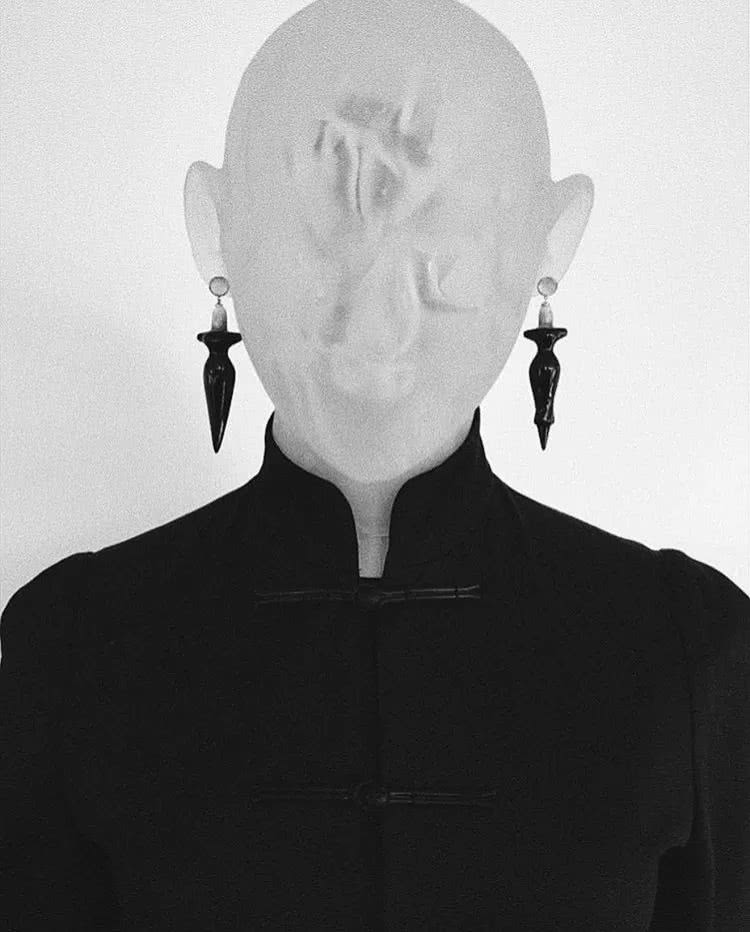 比起Ambush处了什么“对象”,我更关心这些小众配饰品牌何时上新