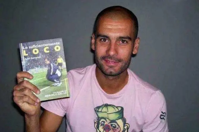 疯子贝尔萨简历,贝尔萨痴迷足球视频