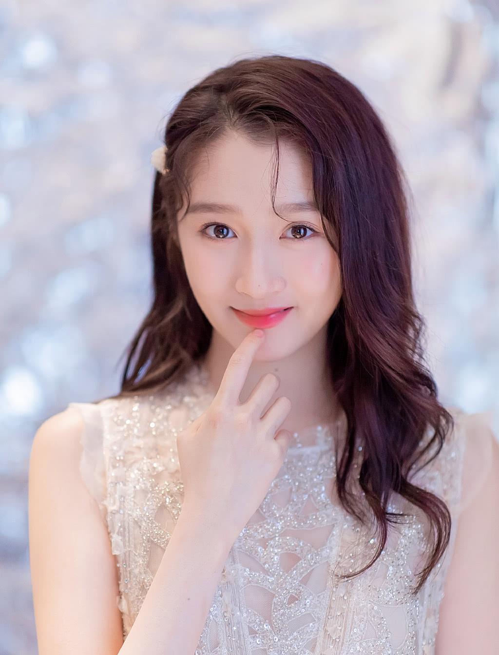 关晓彤用什么护肤品,关晓彤用的平价护肤品