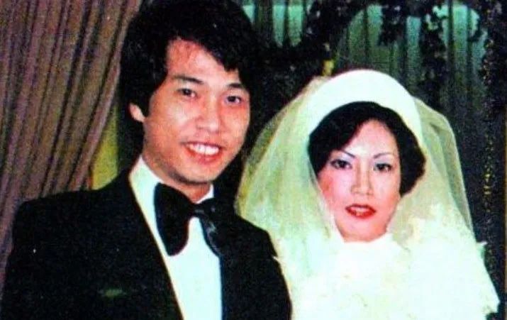 周星驰有没有发文纪念吴孟达,周星驰吴孟达泪奔瞬间