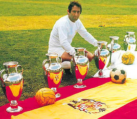 西班牙足球明星排名,西班牙足球十大传奇球星