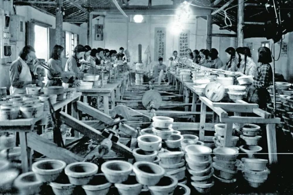 51年毛主席三次怒发批示！亲临秘书墓前痛哭：祖炎啊，我来看你了