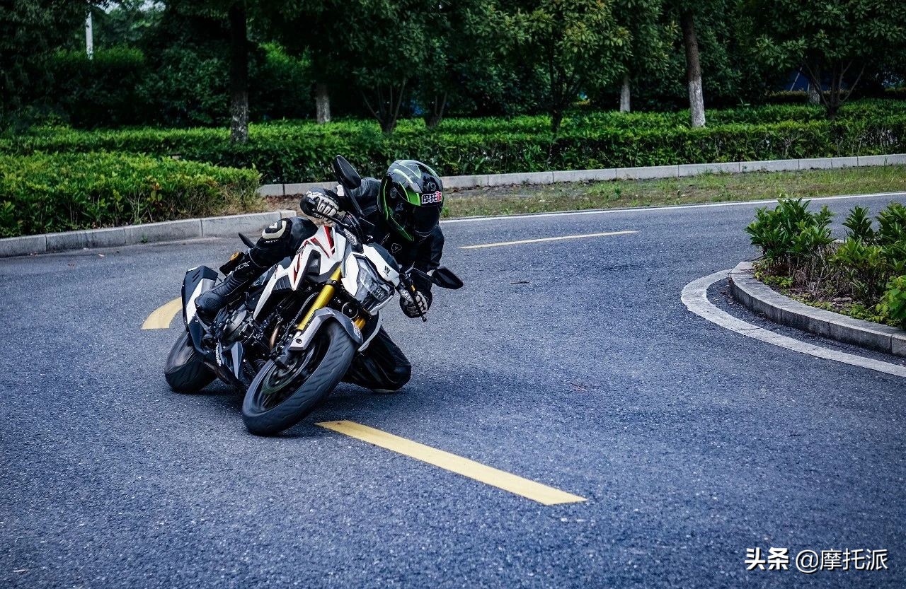 到手价三万左右的摩托车,豪爵dr300最新评测