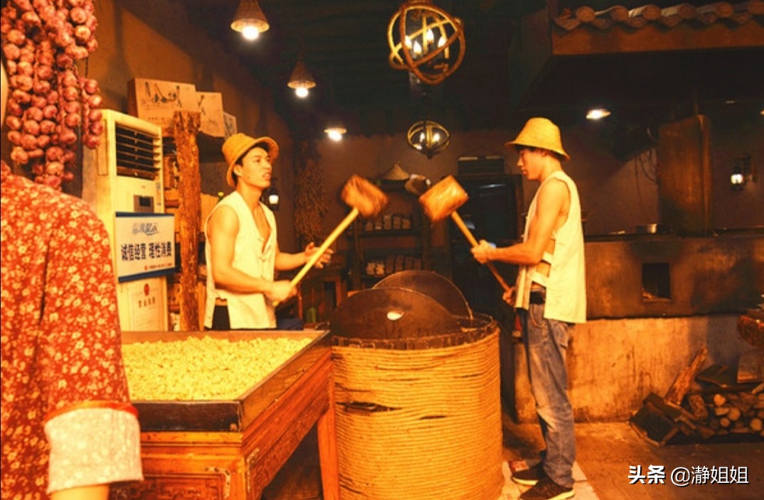 西安探店美食回民街,相约西安回民美食街