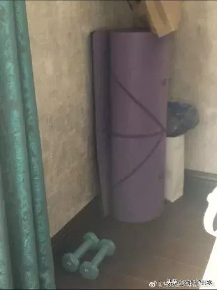 每个家里都有瑜伽垫,每个家庭都有个瑜伽垫