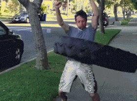 为什么有女朋友了还会出去玩,为啥有女朋友还打游戏