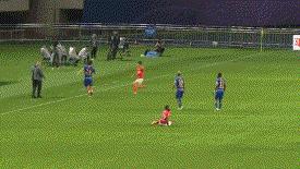 戴琳和邓涵文,邓涵文救球