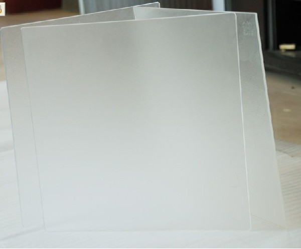 淋浴房超白玻璃和普通玻璃的区别,超白玻璃和普通玻璃的区别