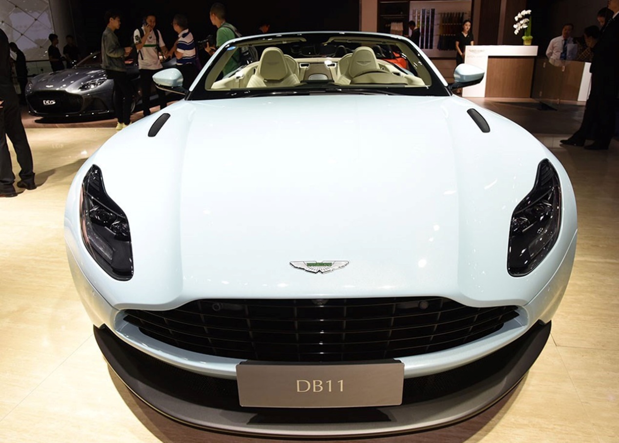 阿斯顿马丁vantage珊瑚橘 (马丁珊瑚橘)