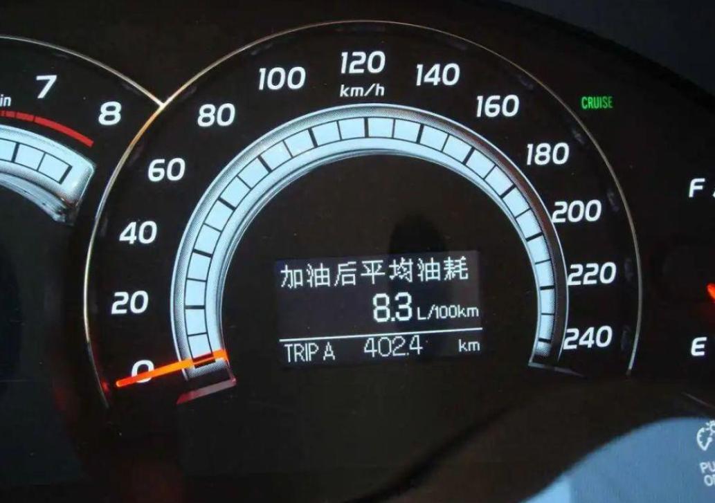 汽车加满油只能开200公里,汽车加满油显示能跑多远