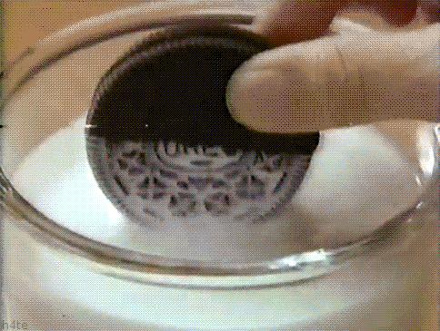 牛奶饼干奥利奥饼干,奥利奥夹心饼干和果酱饼干哪个好