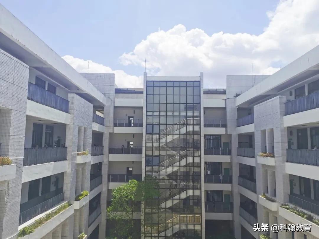 在深圳中学读书压力大吗,深圳宝安读书需要什么条件