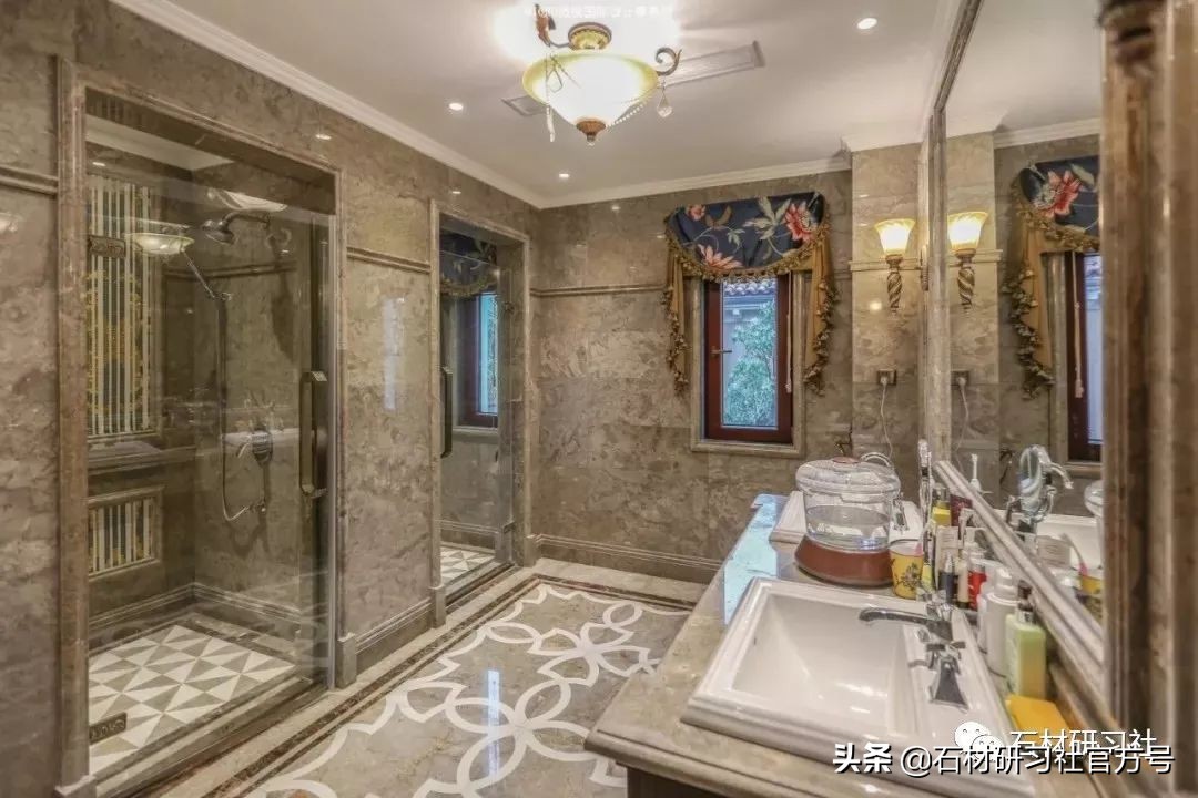 装修玻璃破碎的原因,装修碎砖怎么处理