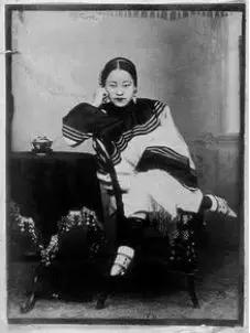 满清缠足,清朝陋习缠足