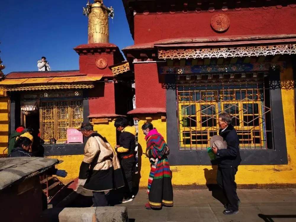 西藏唯一一座女财神寺,中国第一财神庙和天下第一财神庙