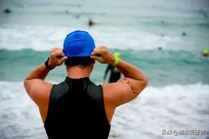 9个动作帮你打造迷人鲨鱼肌,100个游泳小技巧