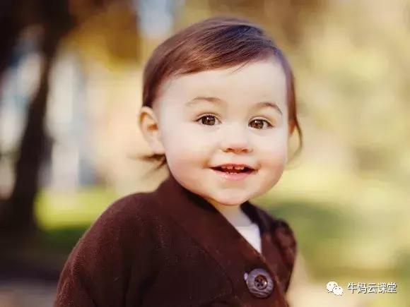 怎么才能让一岁宝宝拥有大眼睛,2岁宝宝如何练成大眼睛