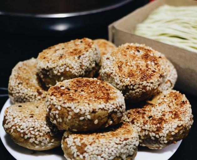 老北京涮羊肉：在胡同间寻觅，只为了这一口魂牵梦绕的涮肉