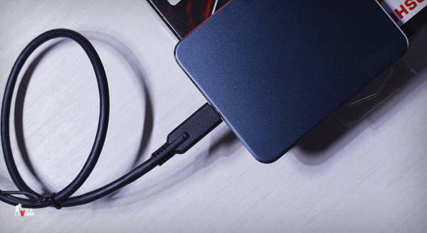 移动硬盘不能超过4g,东芝x300硬盘好吗