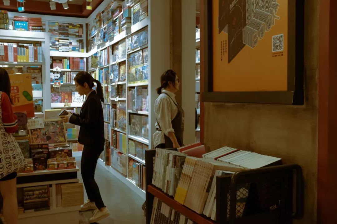 我和男朋友一起上班,我和男朋友在同一家公司实习