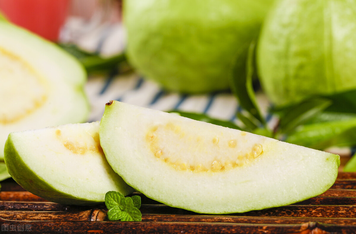 红肉芭乐是什么口感,芭乐有白肉和红肉的吗