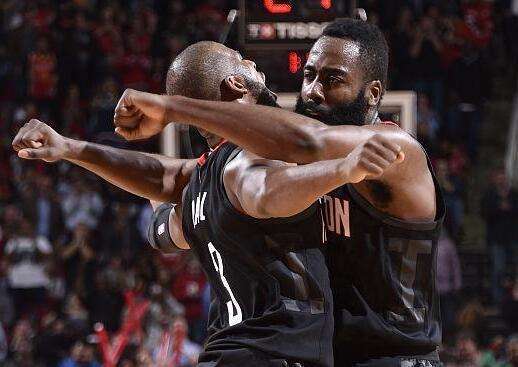 休斯顿火箭主场看比赛,火箭vs凯尔特人哈登进攻犯规