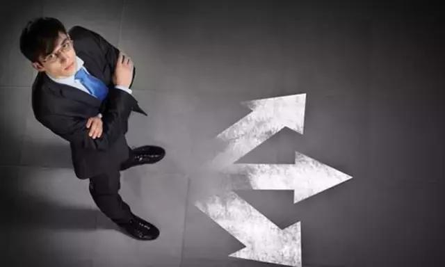 一个牛的餐饮老板不是扎在厨房里创新菜，而是给饭店带来生意！