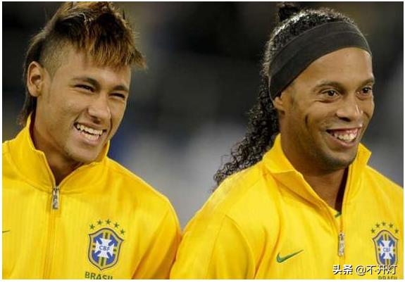 小罗出狱足坛风云再起！去梅西巴萨还是内马尔巴黎？麻烦带导师