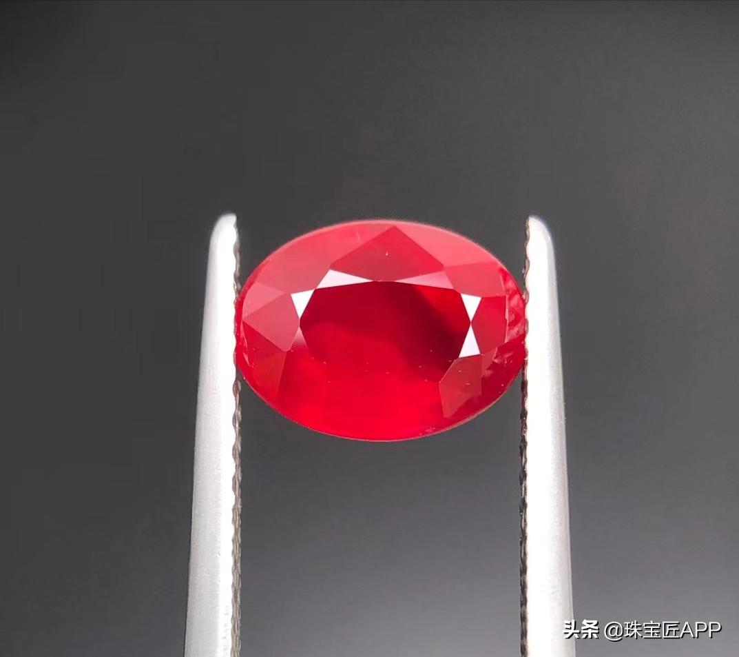 让人又爱又恨！“奶体”宝石究竟是好还是坏？