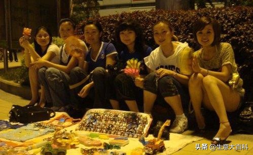 摆地摊一般卖什么货源,现在什么货源最适合摆地摊