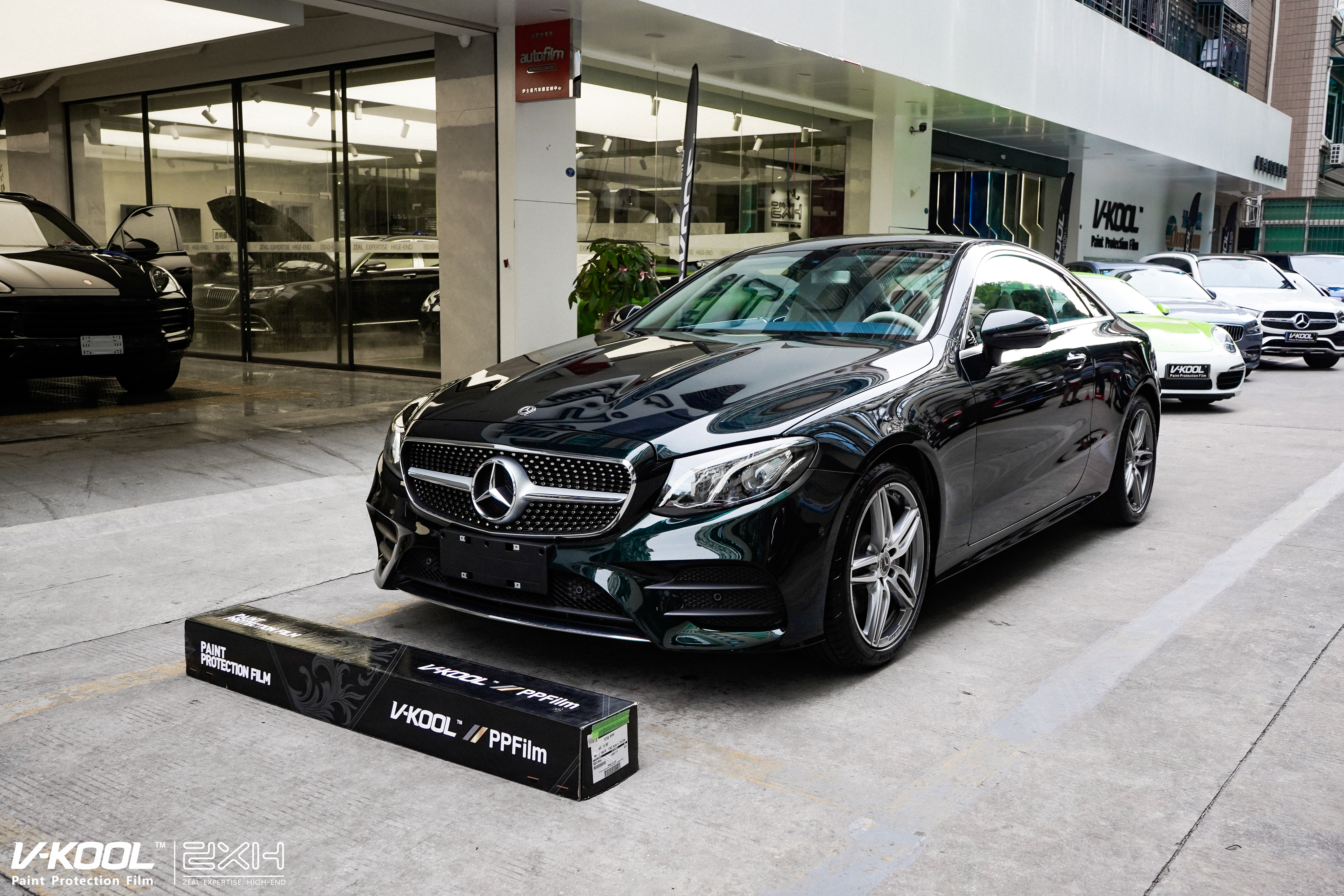 最美奔驰e200,奔驰e200轿跑操作视频