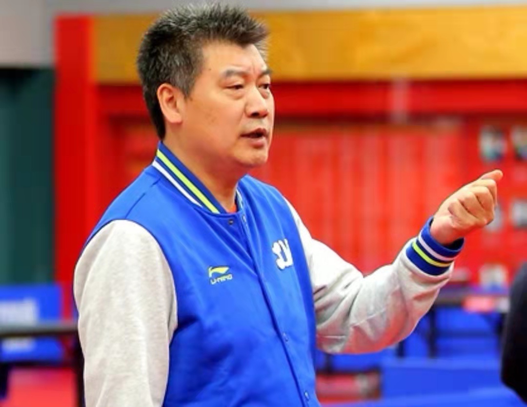 陈梦夺冠时李隼看了下孙颖莎,陈梦对张瑞说王楚钦护着孙颖莎