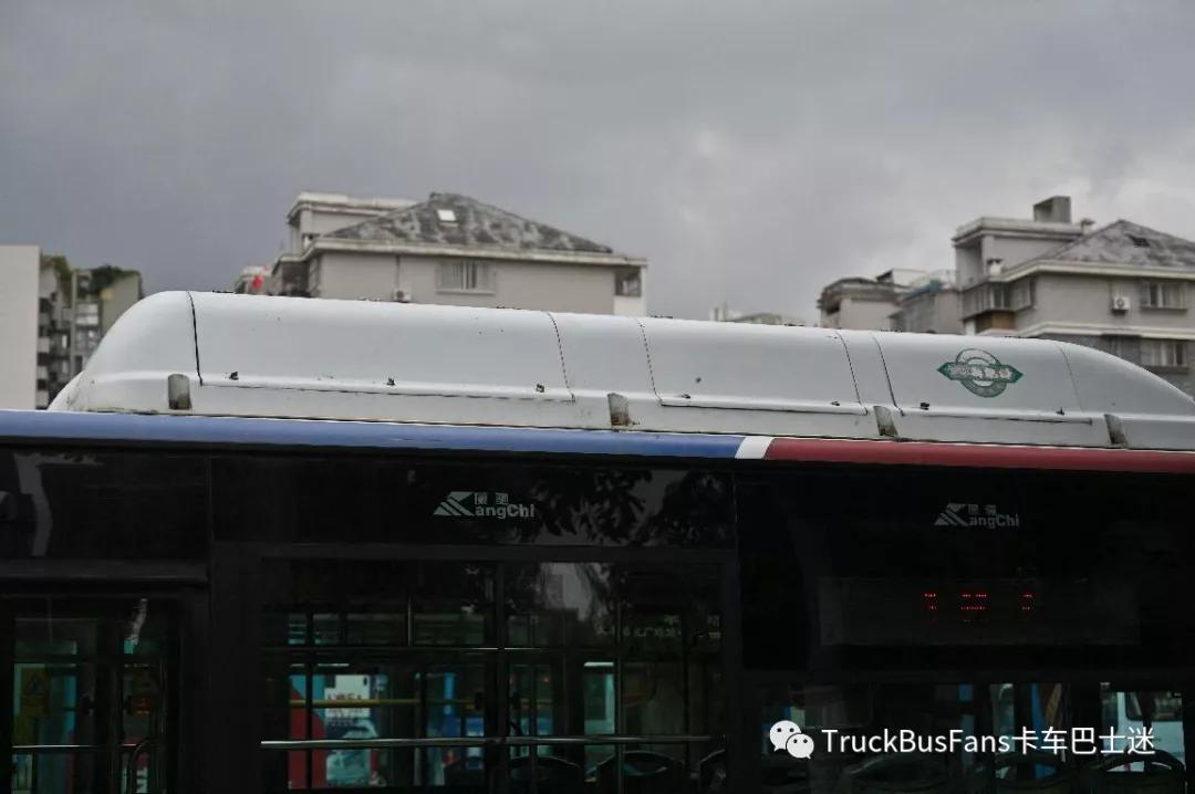福州公交经典车型，头顶大包的10.5米宇通A74CNG公交车