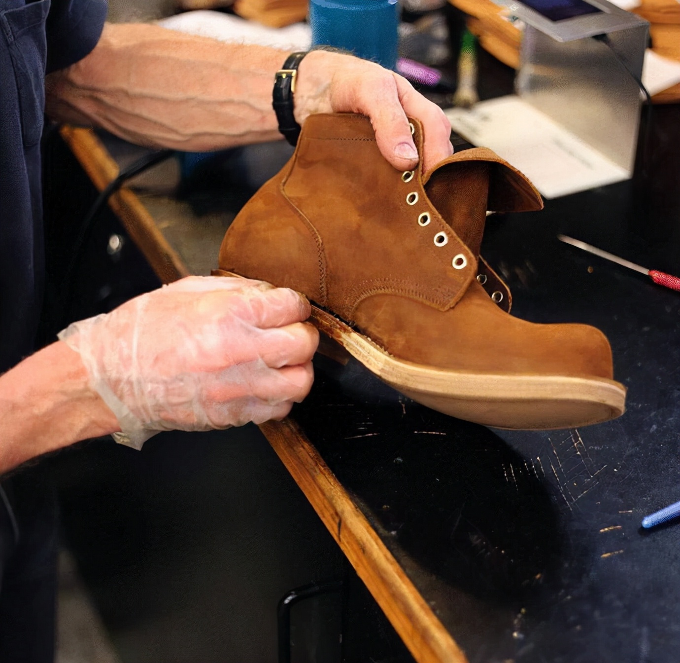 一双可以穿一辈子的马丁靴,一双耐穿的皮靴