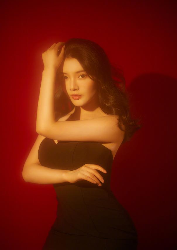 徐冬冬奥黛丽赫本,徐冬冬足球宝贝图片