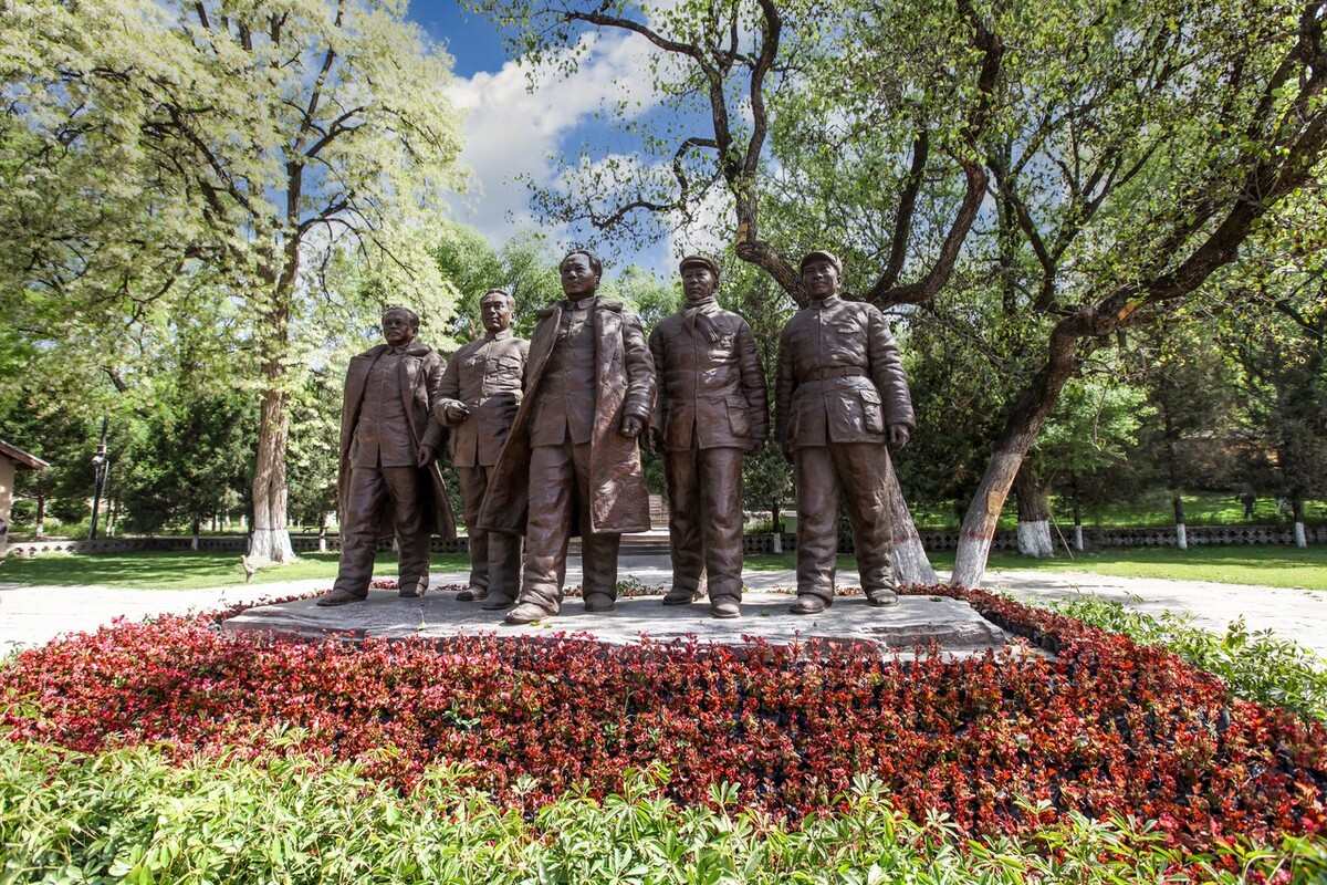 *园春沁**·延安