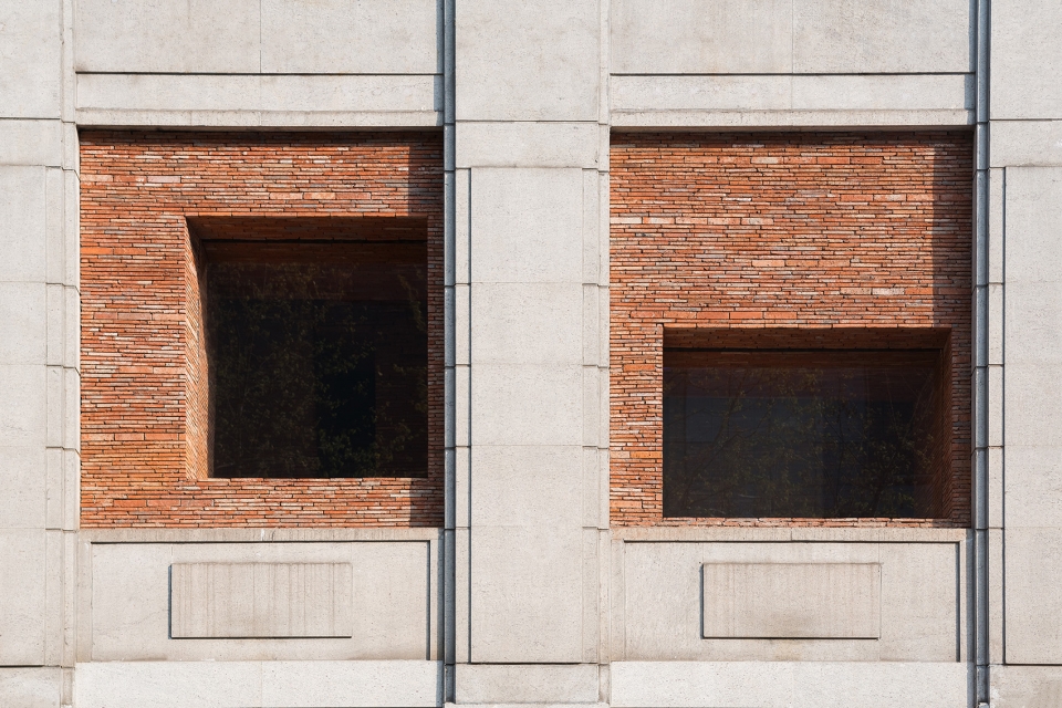 ur华师旗舰店,ur莘庄旗舰店