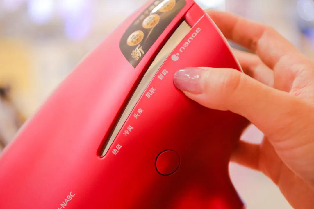 不看血亏！5.9折的克拉钻、买正装送正装的YSL，成都就这儿有