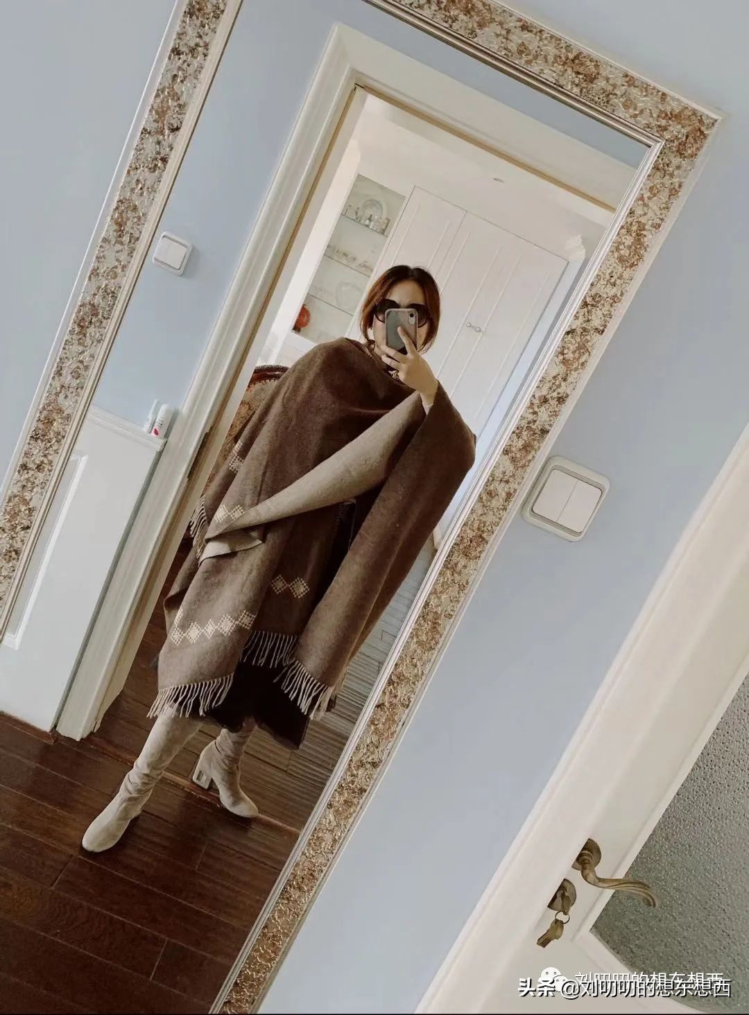 清冷风穿搭高级感冬,冬季素色长衣外套搭配