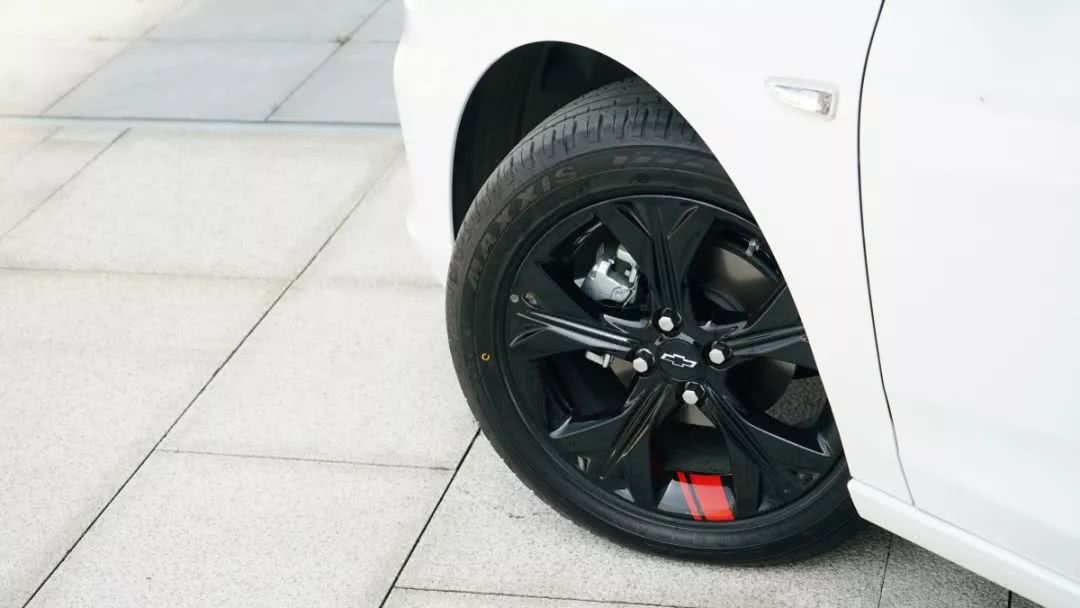 雪佛兰科沃兹试驾抖不抖,雪佛兰科沃兹手动挡试驾视频