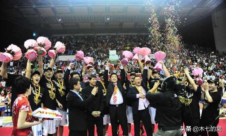 广东宏远辽宁本钢总决赛,cba广东宏远队对辽宁常规赛入场