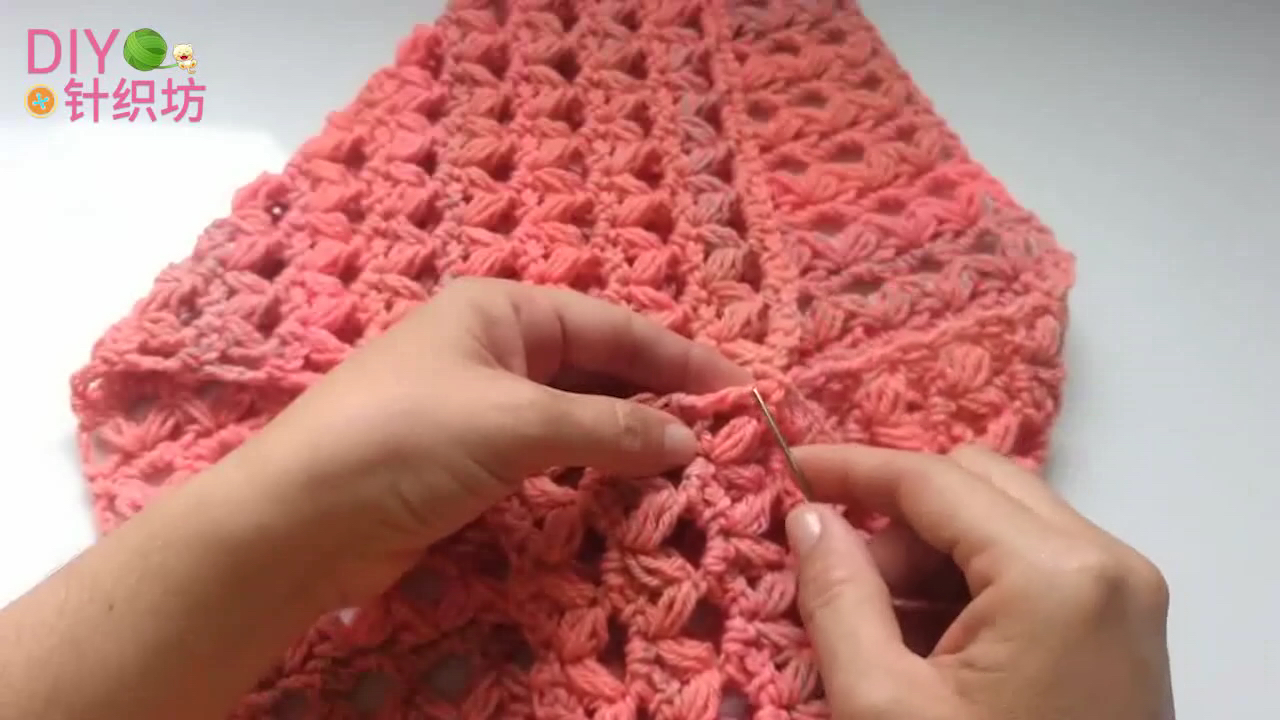 针织镂空三角围巾编织教程,针织围巾三角图案